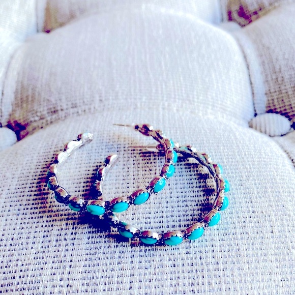 Western Style Turquoise Hoop Earrings - Picture 4 of 6